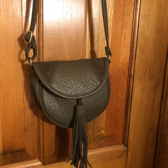 FREE SHIPPING :) Olive Green Crossbody Bag - Picture 2 of 5